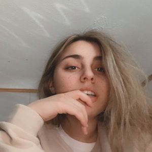 Meet your Posher, Bella